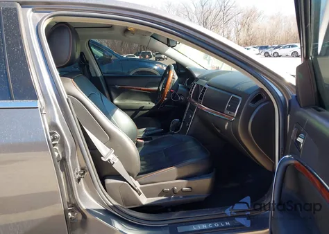 2010 Lincoln Mkz z USA, uszkodzony, nr VIN 3LNHL2JC9AR659884